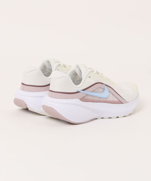 NIKE(ナイキ)の「NIKE ナイキ W DOWNSHIFTER 14 レディーススニーカー(ウィメンズダウンシフター14) IB1899-100 セイル/ハイドロゲンブルー/ホワイト/タトゥー(スニーカー・レディース・アイボリー・22.5cm/23.0cm/23.5cm/24.0cm/24.5cm/25.0cm/25.5cm)」の2枚目の写真