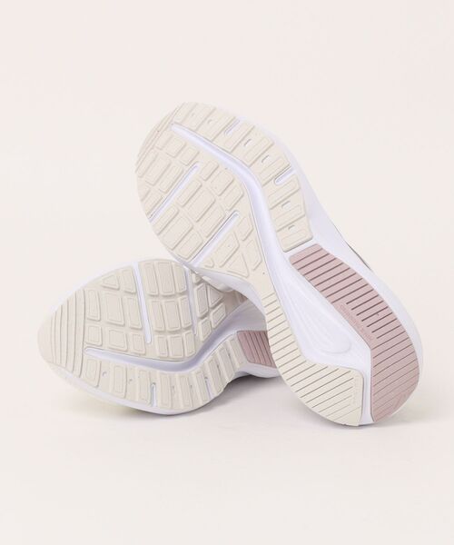 NIKE(ナイキ)の「NIKE ナイキ W DOWNSHIFTER 14 レディーススニーカー(ウィメンズダウンシフター14) IB1899-100 セイル/ハイドロゲンブルー/ホワイト/タトゥー(スニーカー・レディース・アイボリー・22.5cm/23.0cm/23.5cm/24.0cm/24.5cm/25.0cm/25.5cm)」の3枚目の写真