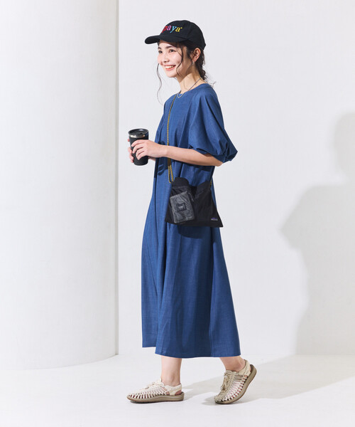 FREAK'S STORE(フリークスストア)の「THOUSAND MILE × FREAK'S STORE/サウザンドマイル 別注 UVカット パフスリーブワンピース/デニムライク/花柄(ワンピース・レディース・その他9/ネイビー・フリ-)」の20枚目の写真