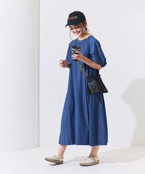 FREAK'S STORE(フリークスストア)の「THOUSAND MILE × FREAK'S STORE/サウザンドマイル 別注 UVカット パフスリーブワンピース/デニムライク/花柄(ワンピース・レディース・その他9/ネイビー・フリ-)」の21枚目の写真