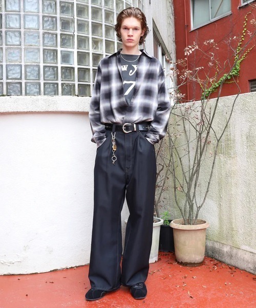 Jieda（ジエダ）の「WIDE ONE TUCK STRAIGHT PANTS（スラックス・メンズ・グレー/ブラック・1/2）」の15枚目の写真