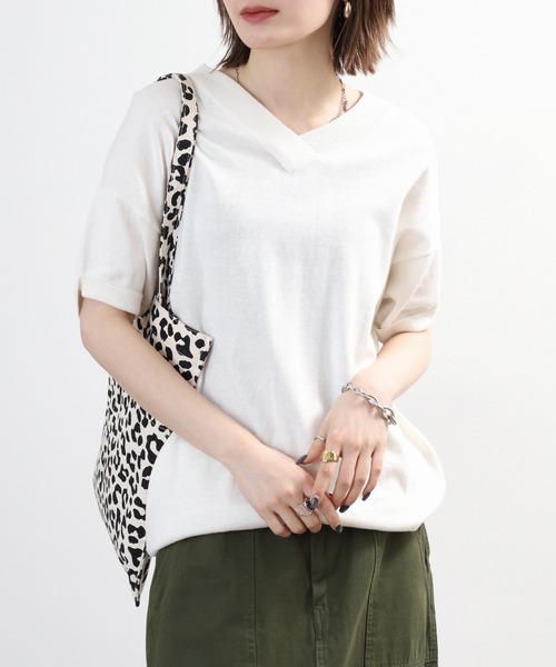 FUNALIVE(ファンアライブ)の「Vネック ドルマン 綿ニット プルオーバー 半袖(Tシャツ/カットソー・レディース・ネイビー/カーキ/グレイッシュベージュ/ブラック/ホワイト/ライトグレー/杢グレー・M~L/LL~3L)」の21枚目の写真