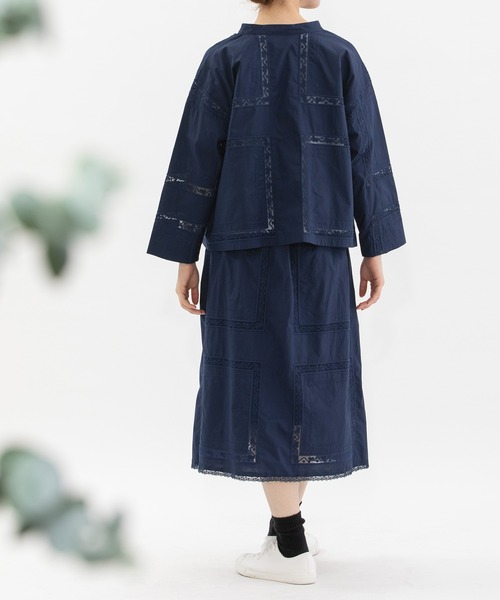 nop de nod(ノップドゥノッド)の「ハンカチ風刺繍レーススカート(スカート・レディース・オフホワイト/ネイビー/ライトグレー・3)」の5枚目の写真