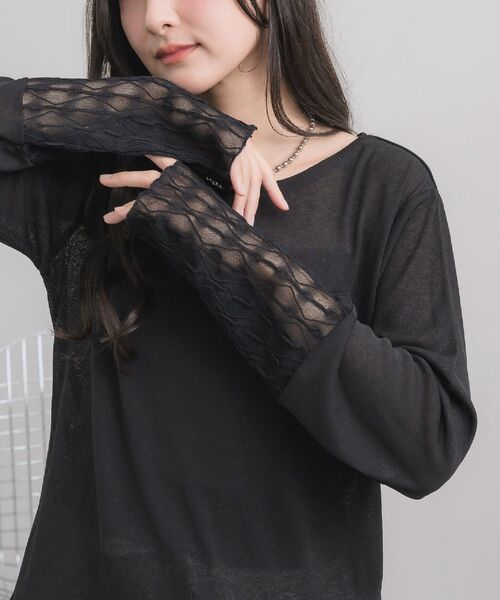 RETRO GIRL（レトロガール）の「袖レース切替PO（Tシャツ/カットソー・レディース・オフホワイト/ブルー/ピンク/ブラック・FREE）」の2枚目の写真