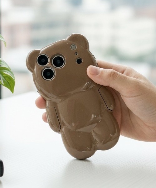 Fun & Daily(ファンアンドデイリー)の「Stand Bear iPhone Case 16 17 Pro ProMax / アイフォンケース(スマホケース/カバー・レディース・ワインレッド/グレイッシュベージュ・iPhone 16/iPhone 16 Pro/iPhone 17/iPhone 17 Pro/iPhone 17 Pro Max)」の9枚目の写真