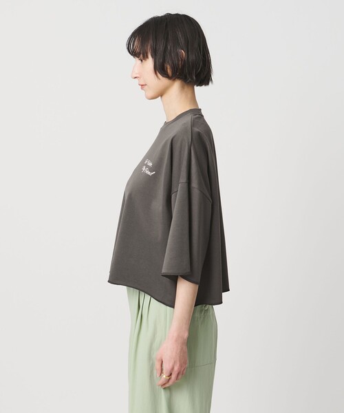 SACRA（サクラ）の「＜SACRA＞ハーフスリーブ クロップド メッセージ Tシャツ（Tシャツ/カットソー・レディース・ダークグレー/ブラック/ホワイト・38）」の13枚目の写真