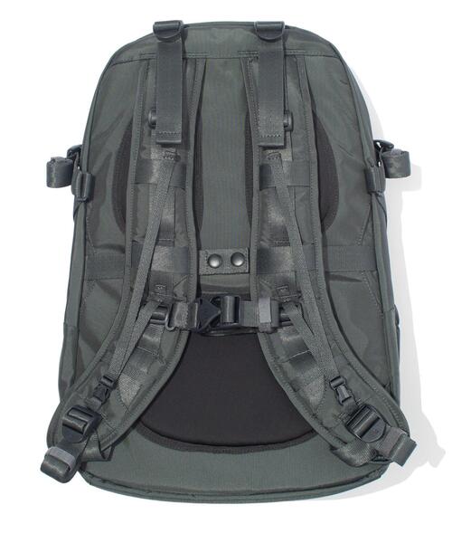 F/CE. (エフシーイー)の「F/CE./エフシーイー/ 420 re/cor TRAVEL BP /トラベルバックパック(バックパック/リュック・メンズ・ブラック/オリーブ系・F)」の8枚目の写真