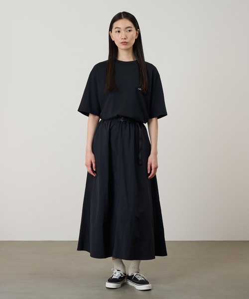 Gramicci（グラミチ）の「NYLON FLARE SKIRT｜ナイロンフレアスカート（スカート・レディース・ブラック/ブラウン系その他/ネイビー系/グリーン系その他/キナリ・XL/L/M/S）」の13枚目の写真