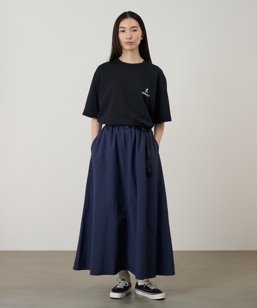 Gramicci（グラミチ）の「NYLON FLARE SKIRT｜ナイロンフレアスカート（スカート・レディース・ブラック/ブラウン系その他/ネイビー系/グリーン系その他/キナリ・XL/L/M/S）」の12枚目の写真