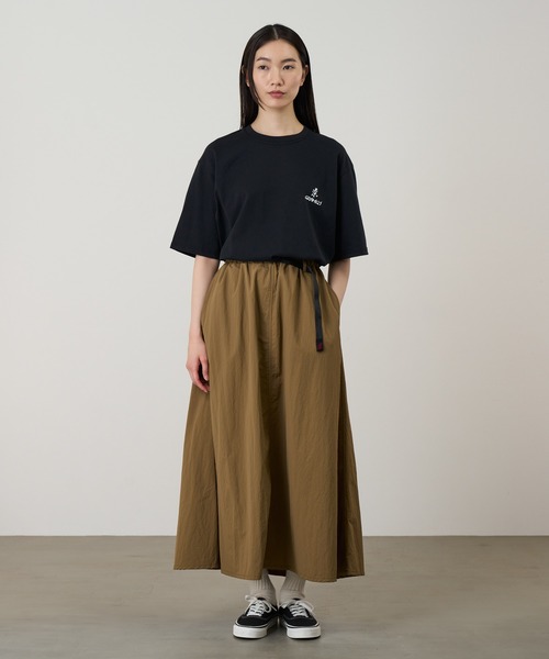 Gramicci（グラミチ）の「NYLON FLARE SKIRT｜ナイロンフレアスカート（スカート・レディース・ブラック/ブラウン系その他/ネイビー系/グリーン系その他/キナリ・XL/L/M/S）」の11枚目の写真