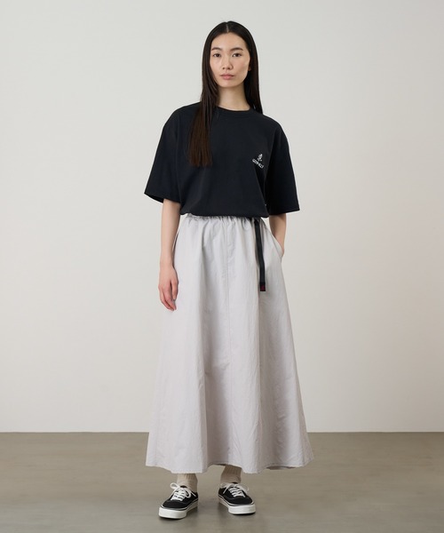 Gramicci（グラミチ）の「NYLON FLARE SKIRT｜ナイロンフレアスカート（スカート・レディース・ブラック/ブラウン系その他/ネイビー系/グリーン系その他/キナリ・XL/L/M/S）」の10枚目の写真