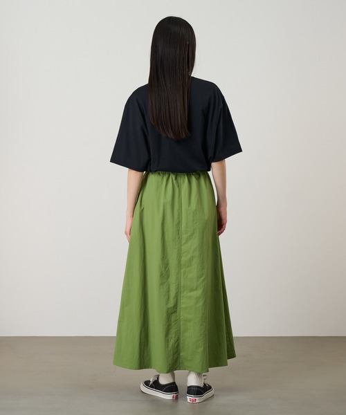 Gramicci（グラミチ）の「NYLON FLARE SKIRT｜ナイロンフレアスカート（スカート・レディース・ブラック/ブラウン系その他/ネイビー系/グリーン系その他/キナリ・XL/L/M/S）」の9枚目の写真