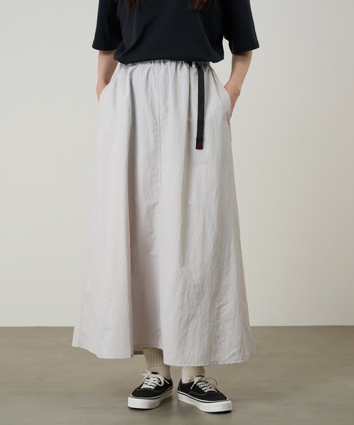 Gramicci(グラミチ)の「NYLON FLARE SKIRT|ナイロンフレアスカート(スカート・レディース・ブラック/ブラウン系その他/ネイビー系/グリーン系その他/キナリ・XL/L/M/S)」の22枚目の写真