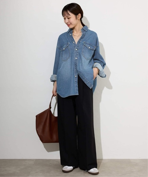 SLOBE IENA（スローブイエナ）の「《WEB限定/追加4》LE DENIM BDUデニムシャツ（シャツ/ブラウス・レディース・ブルー・FREE）」の4枚目の写真