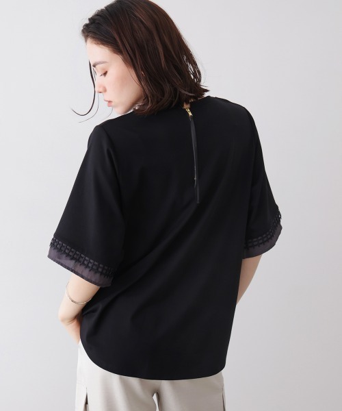 Bou Jeloud(ブージュルード)の「袖レースカットソー(Tシャツ/カットソー・レディース・ブラック/ベージュ/オフホワイト・FREE)」の2枚目の写真