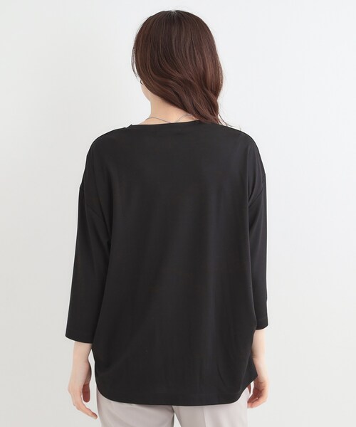 SHOO・LA・RUE(シューラルー)の「【ひんやり/UV/体型カバー】とろみフロントタック7分袖ゆるトップス(Tシャツ/カットソー・レディース・ライトグリーン/ライトベージュ/ブラック/ホワイト系5・00)」の6枚目の写真