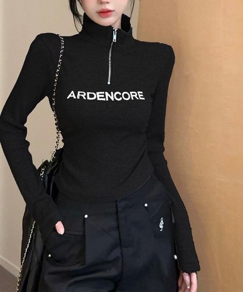 Songe(ソンジュ)の「ハーフジップアップスタンドカラートップス(Tシャツ/カットソー・レディース・グレー/ブラック/ホワイト・FREE)」の14枚目の写真
