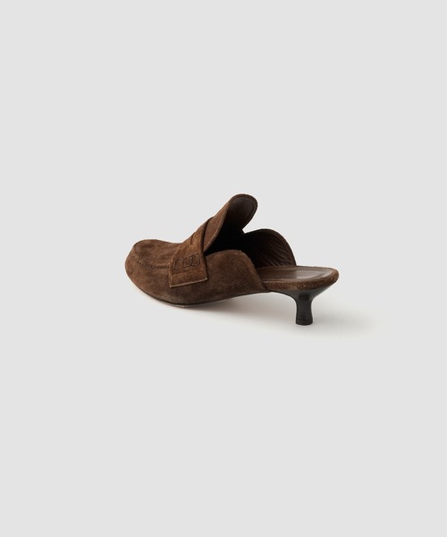 JANE SMITH / JOHN SMITH(ジェーンスミスジョンスミス)の「COW SUEDE LEATHER LOAFER MULE(パンプス・レディース・ブラウン・37/38)」の2枚目の写真
