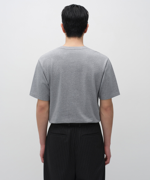 MUSINSA STANDARD（ムシンサスタンダード）の「レギュラークルネックTシャツ[ミディアムグレー]（Tシャツ/カットソー・メンズ・その他・SMALL/MEDIUM/LARGE/X-LARGE/2XL/3XL）」の3枚目の写真