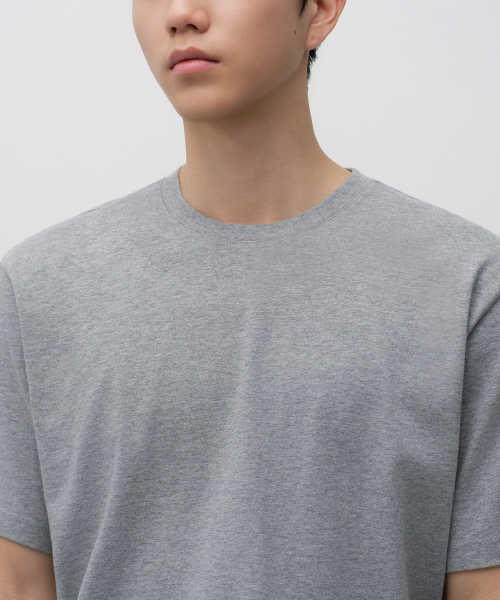 MUSINSA STANDARD（ムシンサスタンダード）の「レギュラークルネックTシャツ[ミディアムグレー]（Tシャツ/カットソー・メンズ・その他・SMALL/MEDIUM/LARGE/X-LARGE/2XL/3XL）」の4枚目の写真