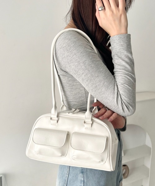 wears(ウェアーズ)の「フロントポケットボストンショルダーバッグ(ショルダーバッグ・レディース・ホワイト/ブラック・FREE)」の16枚目の写真