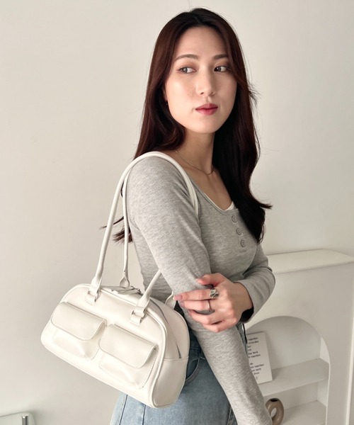 wears(ウェアーズ)の「フロントポケットボストンショルダーバッグ(ショルダーバッグ・レディース・ホワイト/ブラック・FREE)」の18枚目の写真
