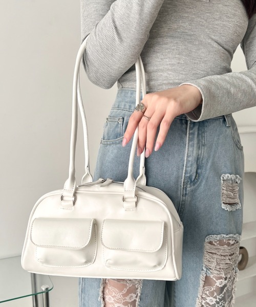 wears(ウェアーズ)の「フロントポケットボストンショルダーバッグ(ショルダーバッグ・レディース・ホワイト/ブラック・FREE)」の19枚目の写真