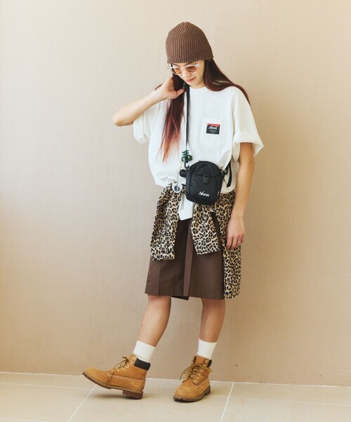 NANGA(ナンガ)の「NANGA × FREAK'S STORE/ナンガ × フリークスストア 別注 ECO HYBRID CONTOUR LOGO TEE エコハイブリッド ルーズフィット ロゴ Tシャツ(Tシャツ/カットソー・メンズ・ブラック/ホワイト/グレー・MEDIUM/LARGE)」の22枚目の写真