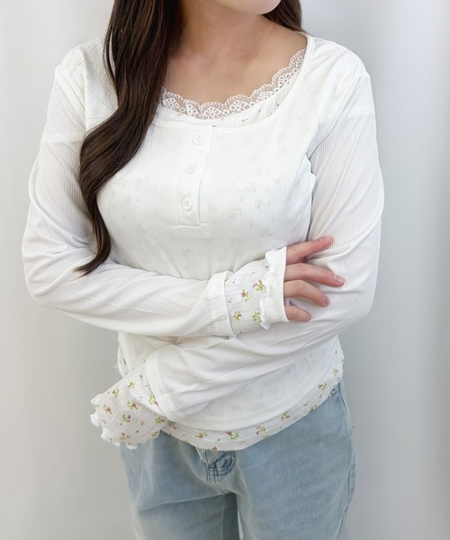 frunco(フランコ)の「【ZOZOTOWN限定】フェイクレイヤード花柄レースヘンリーネックT(Tシャツ/カットソー・レディース・ホワイト/ピンク/アイボリー・FREE)」の1枚目の写真