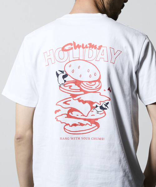 CHUMS（チャムス）の「CHUMS/チャムス 限定展開 CHUMS×FREAK'S STORE 別注 ブービーバード バックプリント クルーネックTシャツ/バーガーモチーフ（Tシャツ/カットソー・メンズ・ネイビー/ホワイト/ブラック/グレイッシュベージュ・X-LARGE/LARGE/MEDIUM/SMALL）」の2枚目の写真