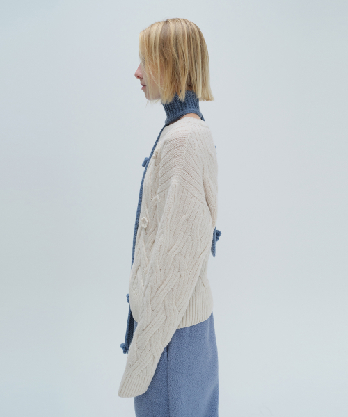 DIAGONAL（ダイアゴナル）の「CABLE APPLIQUE KNIT (ivory)（ニット/セーター・レディース・その他・FREE）」の2枚目の写真