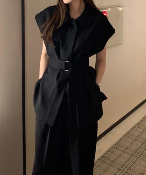 FAVORITO(ファヴォリート)の「シャツトップスワイドレッグセットアップ(セットアップ・レディース・ベージュ/ホワイト/ブラック・F)」の7枚目の写真