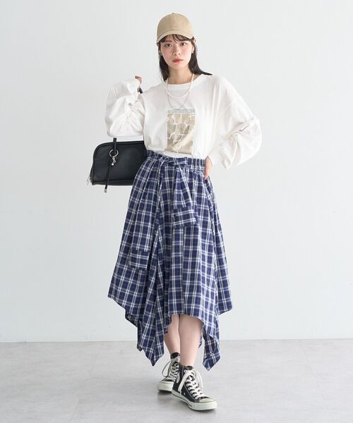 earth music&ecology（アースミュージックアンドエコロジー）の「イレヘムチェックシャツライクスカート（スカート・レディース・ブラウン/ネイビー/ブラック・FREE）」の12枚目の写真