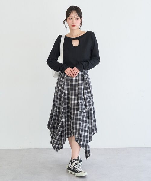 earth music&ecology（アースミュージックアンドエコロジー）の「イレヘムチェックシャツライクスカート（スカート・レディース・ブラウン/ネイビー/ブラック・FREE）」の21枚目の写真