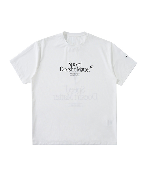 BUTTON SEOUL(ボタンソウル)の「スピードグラフィックライトウェイトテックショートスリーブ(3カラー)(Tシャツ/カットソー・メンズ・ダークグレー/アイボリー/ブラック・SMALL/MEDIUM/LARGE/X-LARGE)」の1枚目の写真