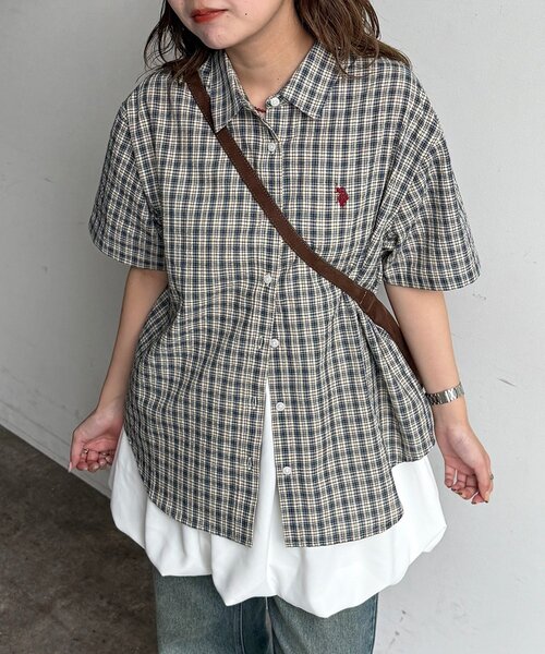 U.S. POLO ASSN.(ユーエスポロアッスン)の「半袖シャツ(シャツ/ブラウス・レディース・ブラック系その他/ブルー/ホワイト系その他2/ホワイト系その他/イエロー/ネイビー・FREE)」の1枚目の写真