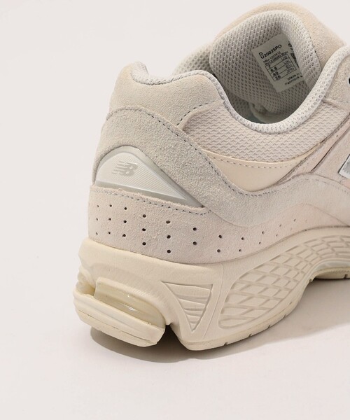 NEW BALANCE(ニューバランス)の「New Balance U2002 スニーカー(スニーカー・レディース・ホワイト系その他・24/25/23)」の3枚目の写真