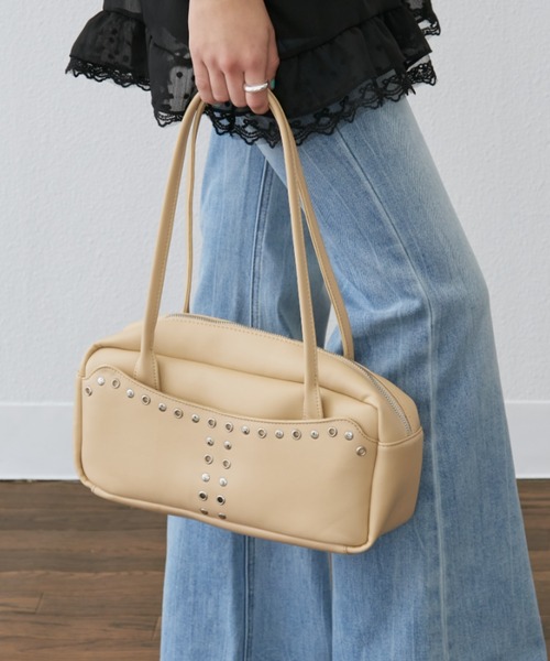 Rohwel(ローウェル)の「Stud Eyelet Shoulder Bag / スタッズアイレットショルダーバッグ(ショルダーバッグ・レディース・ブラック/ベージュ/ホワイト・FREE)」の5枚目の写真