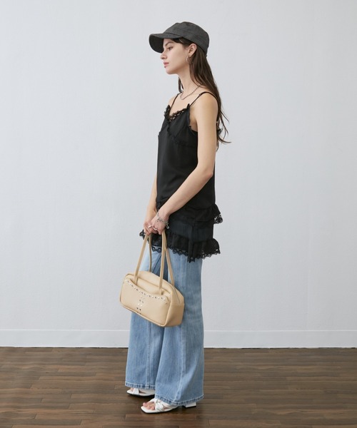 Rohwel(ローウェル)の「Stud Eyelet Shoulder Bag / スタッズアイレットショルダーバッグ(ショルダーバッグ・レディース・ブラック/ベージュ/ホワイト・FREE)」の7枚目の写真