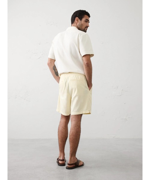 BANANA REPUBLIC FACTORY STORE(バナナリパブリック ファクトリーストア)の「BANANA REPUBLIC FACTORY STORE スタンダードフィット 7インチ リネンブレンド デッキショーツ(その他パンツ・メンズ・イエロー/ブルー/グリーン・L/M/XL/S)」の4枚目の写真