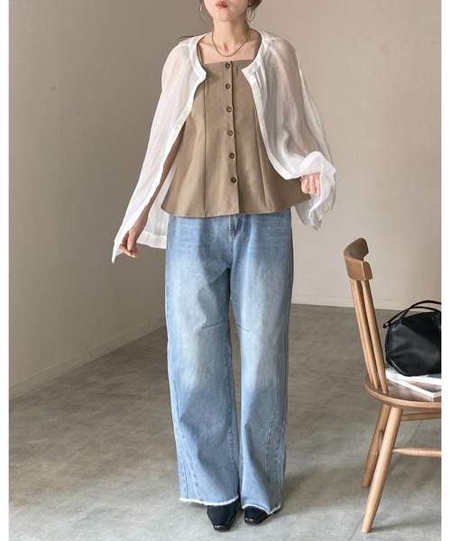 She's Closet(シーズクローゼット)の「スクエアネック切り替えペプラムフレア ボタン ジレ ベスト(ベスト・レディース・ベージュ/ブラック/アイボリー・FREE)」の12枚目の写真