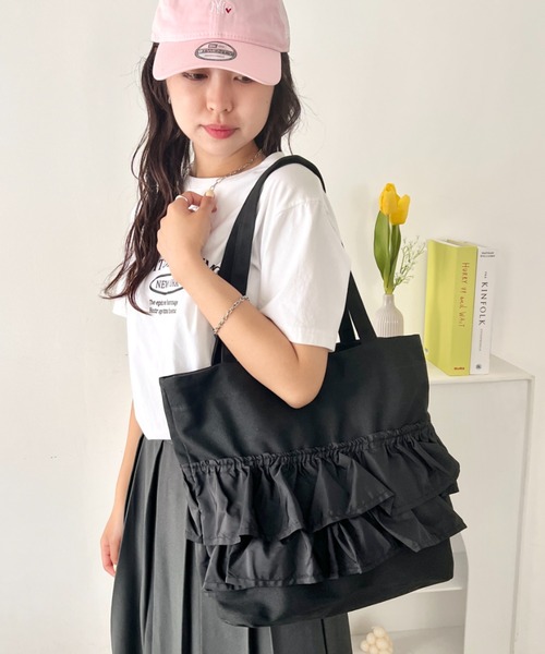 wears(ウェアーズ)の「【A4収納可】2wayフリルトートバッグ(トートバッグ・レディース・ピンク/ブラック/ホワイト/グリーン・FREE)」の22枚目の写真