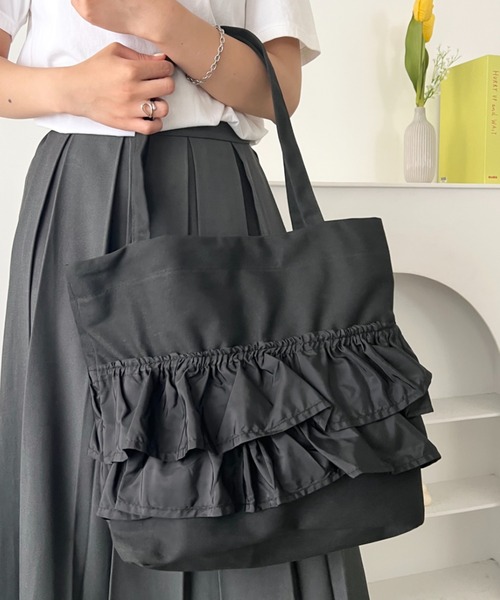 wears(ウェアーズ)の「【A4収納可】2wayフリルトートバッグ(トートバッグ・レディース・ピンク/ブラック/ホワイト/グリーン・FREE)」の21枚目の写真