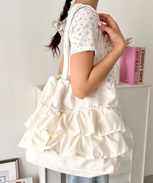 wears(ウェアーズ)の「【A4収納可】2wayフリルトートバッグ(トートバッグ・レディース・ピンク/ブラック/ホワイト/グリーン・FREE)」の7枚目の写真