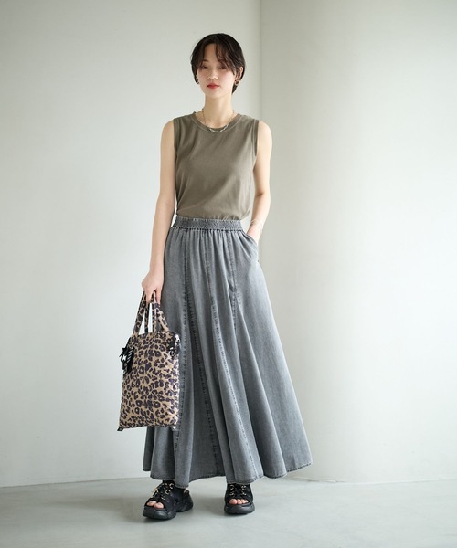 BAYFLOW(ベイフロー)の「ピグメントリブノースリーブTシャツ(Tシャツ/カットソー・レディース・ブラウン/チャコール/ブルー・FREE)」の15枚目の写真