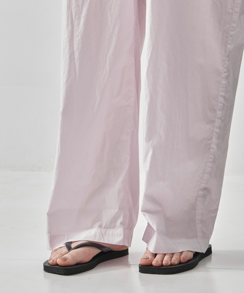 KEY TIMEZ（キータイムズ）の「[ATON/エイトン]NATURAL DYED COTTON LAWN JUMP SUIT（つなぎ/オールインワン・レディース・ブラック/ピンク・1）」の10枚目の写真