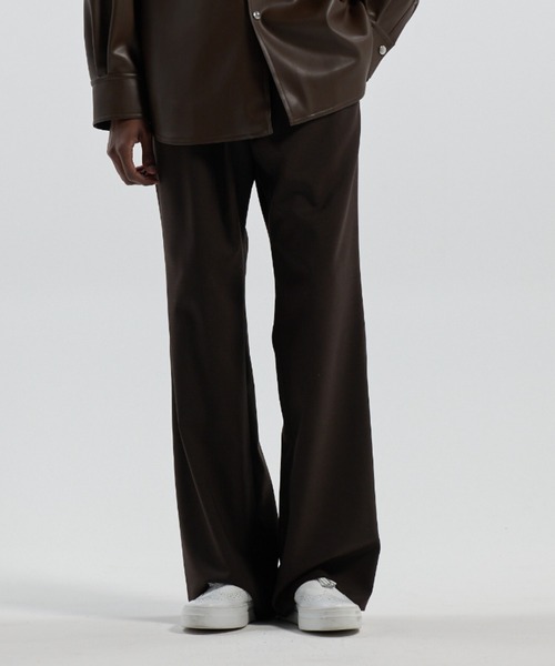 CINOH(チノ)の「SOFT FLARE PANTS(その他パンツ・メンズ・ブラウン/グレー/ブラック・46/44)」の3枚目の写真