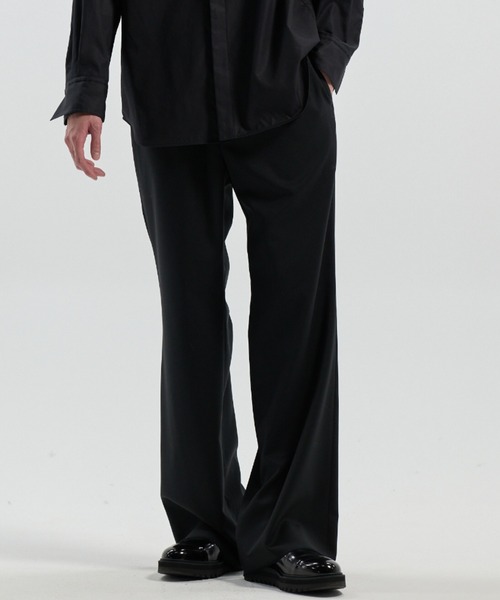 CINOH(チノ)の「SOFT FLARE PANTS(その他パンツ・メンズ・ブラウン/グレー/ブラック・46/44)」の1枚目の写真