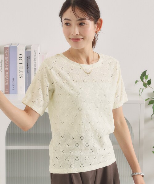 ITS'DEMO(イッツデモ)の「レースジャカードTシャツ(Tシャツ/カットソー・レディース・ブラック/ライトグリーン/オフホワイト・00)」の18枚目の写真