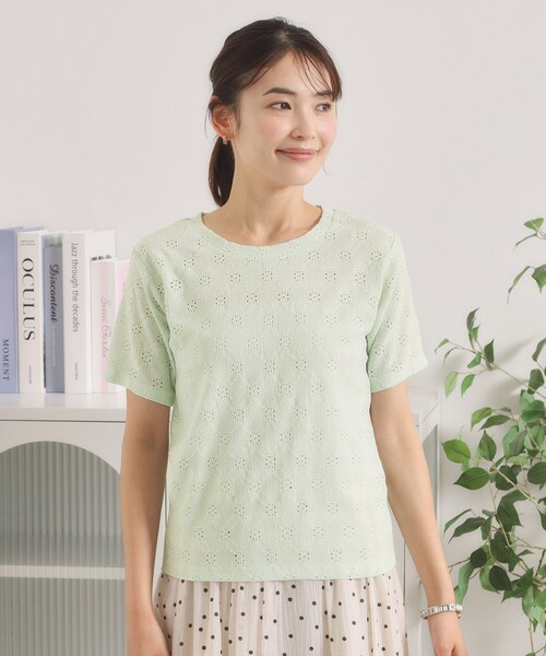 ITS'DEMO(イッツデモ)の「レースジャカードTシャツ(Tシャツ/カットソー・レディース・ブラック/ライトグリーン/オフホワイト・00)」の6枚目の写真